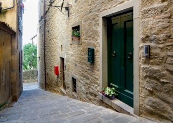 02.jpg - Porzione di casa Vicolo Vagnucci, Cortona - foto 2