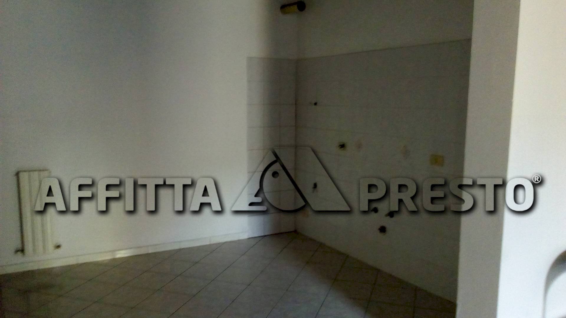 Monolocale Via De Larderel, Livorno - foto 3