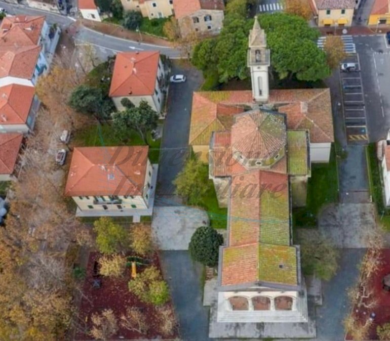 VADA..jpg - Locale Commerciale Via Aurelia  144, Rosignano Marittimo - foto 1