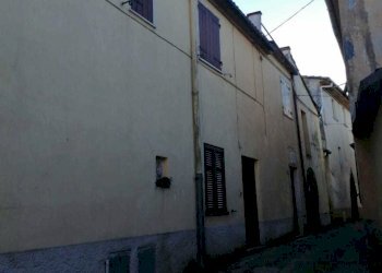 2.jpg - Casa semi indipendente Fivizzano - foto 2