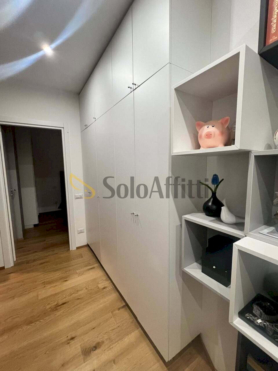 8.jpg - Two-room apartment Via Napo Torriani 25, Como - photo 2