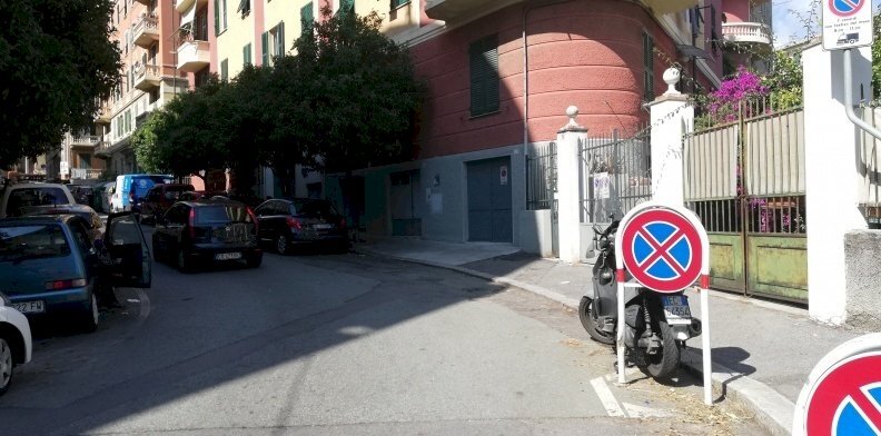 D3B31195-F6DD-428D-8590-17F807209D1A.jpeg - Commercial Premises Genova - photo 2