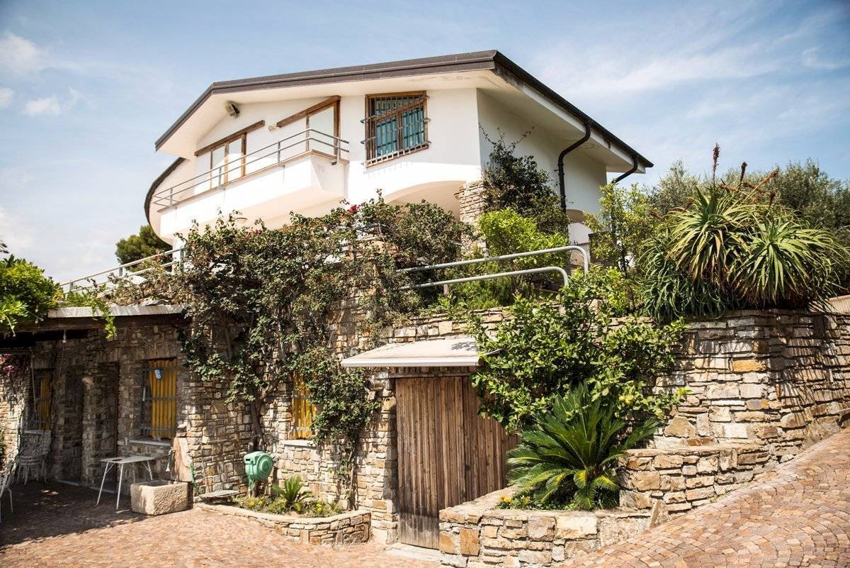 Facciata - Villa Diano Castello - foto 1