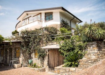 Facciata - Villa Diano Castello - foto 1