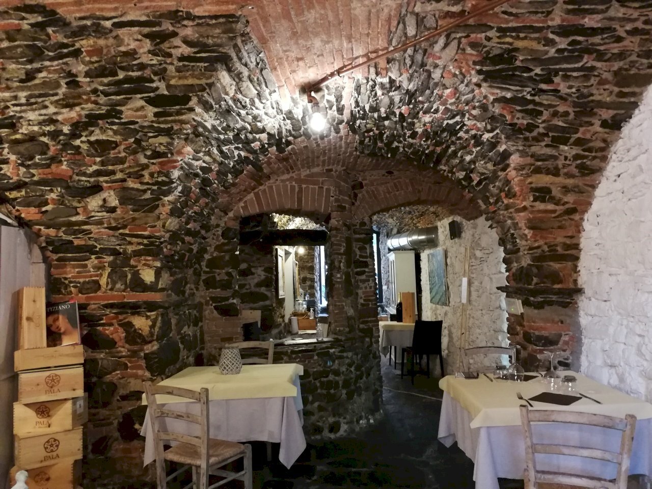 4.jpg - Commercial Premises Sarzana - photo 1