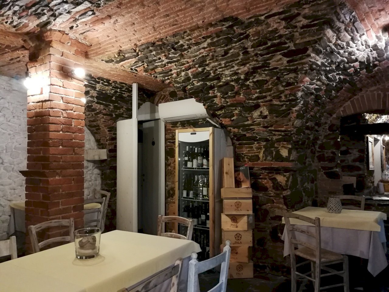 1.jpg - Commercial Premises Sarzana - photo 2