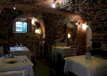 7.jpg - Commercial Premises Sarzana - photo 5