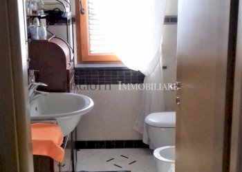 PHOTO-2020-10-15-20-46-55_1.jpg - Casa semi indipendente Via di Montenero 11, Livorno - foto 12