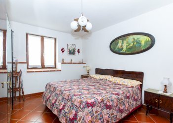 Semi-detached house Borgata Ciastralet, SNC, Valmala - photo 14