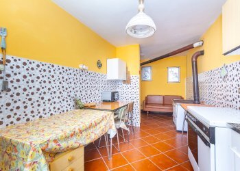 Semi-detached house Borgata Ciastralet, SNC, Valmala - photo 20