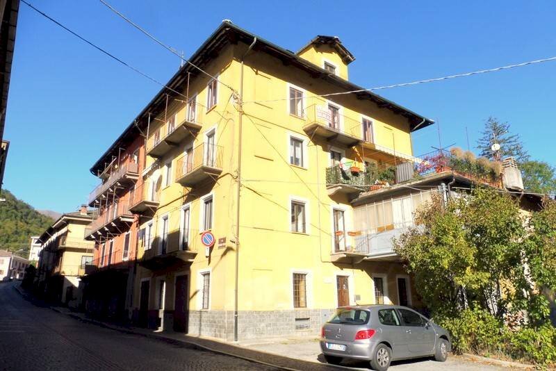 Facciata - Quadrilocale via Vittorio Veneto, 17, San Germano Chisone - foto 3