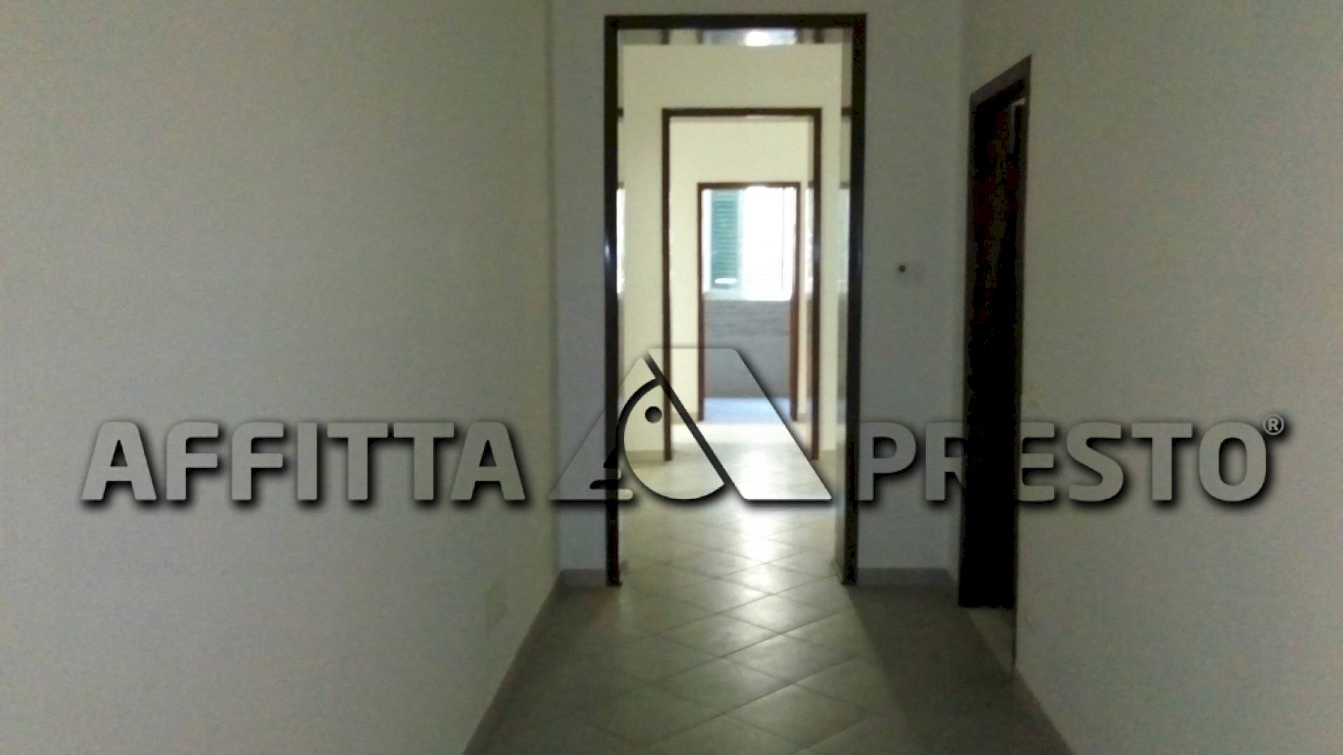 Office Livorno - photo 1