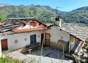 Casa semi indipendente Borgata Faiola, snc, Inverso Pinasca - foto 1