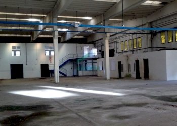 IMG_20201021_162451.jpg - Locale Commerciale SP231 KM 3, 800, Modugno - foto 12