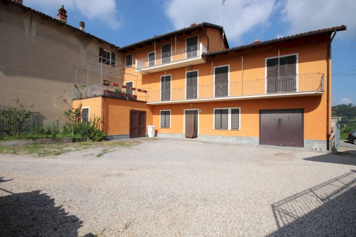 facciata - Rustico Località San Giuseppe, Monforte d'Alba - foto 1