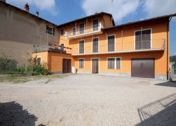 facciata - Rustico Località San Giuseppe, Monforte d'Alba - foto 1