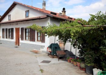 Facciata - Rustico via Langa, Lequio Berria - foto 2