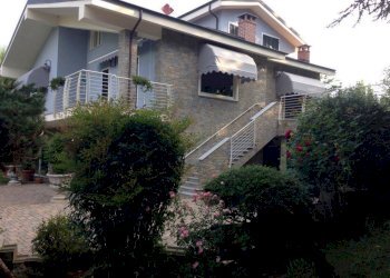 esterno - Villa strada San Michele, Bra - foto 3