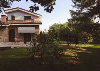 esterno - Villa strada San Michele, Bra - foto 7