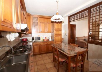 Cucina - Casa indipendente Baluardo Montebello 2, San Damiano d'Asti - foto 5