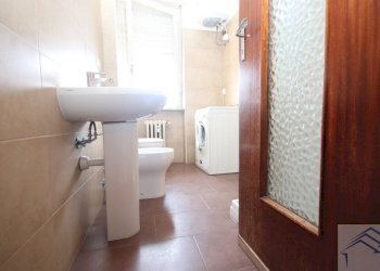 Three-room apartment via Rio Misureto 4, Alba - photo 15