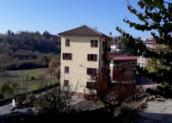 Trilocale Moncalvo - foto 12