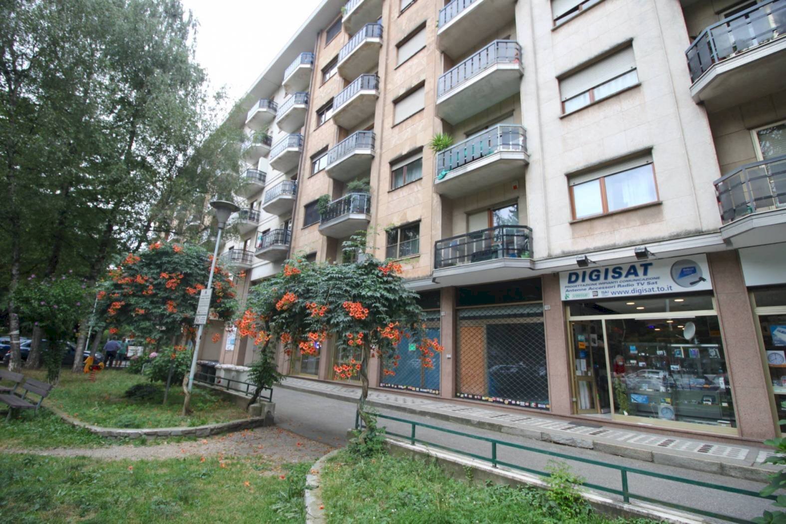 locale - Negozio corso Francia, 113, Collegno - foto 1