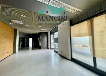 Commercial Activity vittoria, Jesi - photo 1