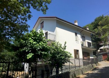 IMG_6717.JPG - Appartamento Via Vassuria 53, Urbe - foto 1