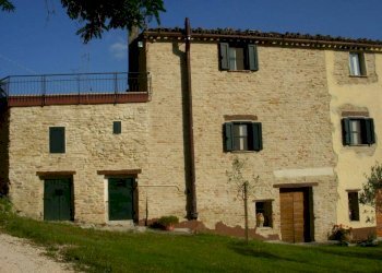 Facciata - Rustic Montefelcino - photo 26