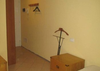 Stanza arredata - Monolocale via delle Longure, Brescia - foto 22