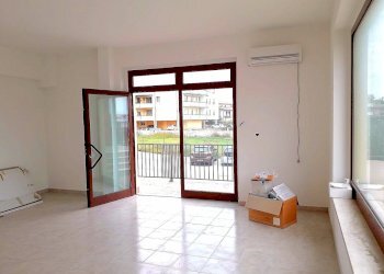 IMG_20201104_223728.jpg - Locale Commerciale SELVA DI ALTINO, Altino - foto 10