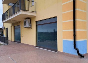 0db53fca-bc5b-4fc8-ac28-5d68dbd8ba26.jpg - Locale Commerciale SELVA DI ALTINO, Altino - foto 4