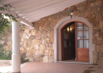 Ingresso - Negozio via La Suaredda di Supra, San Teodoro - foto 2