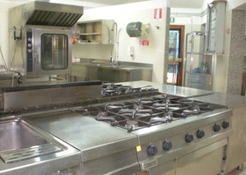 Cucina - Negozio via La Suaredda di Supra, San Teodoro - foto 20