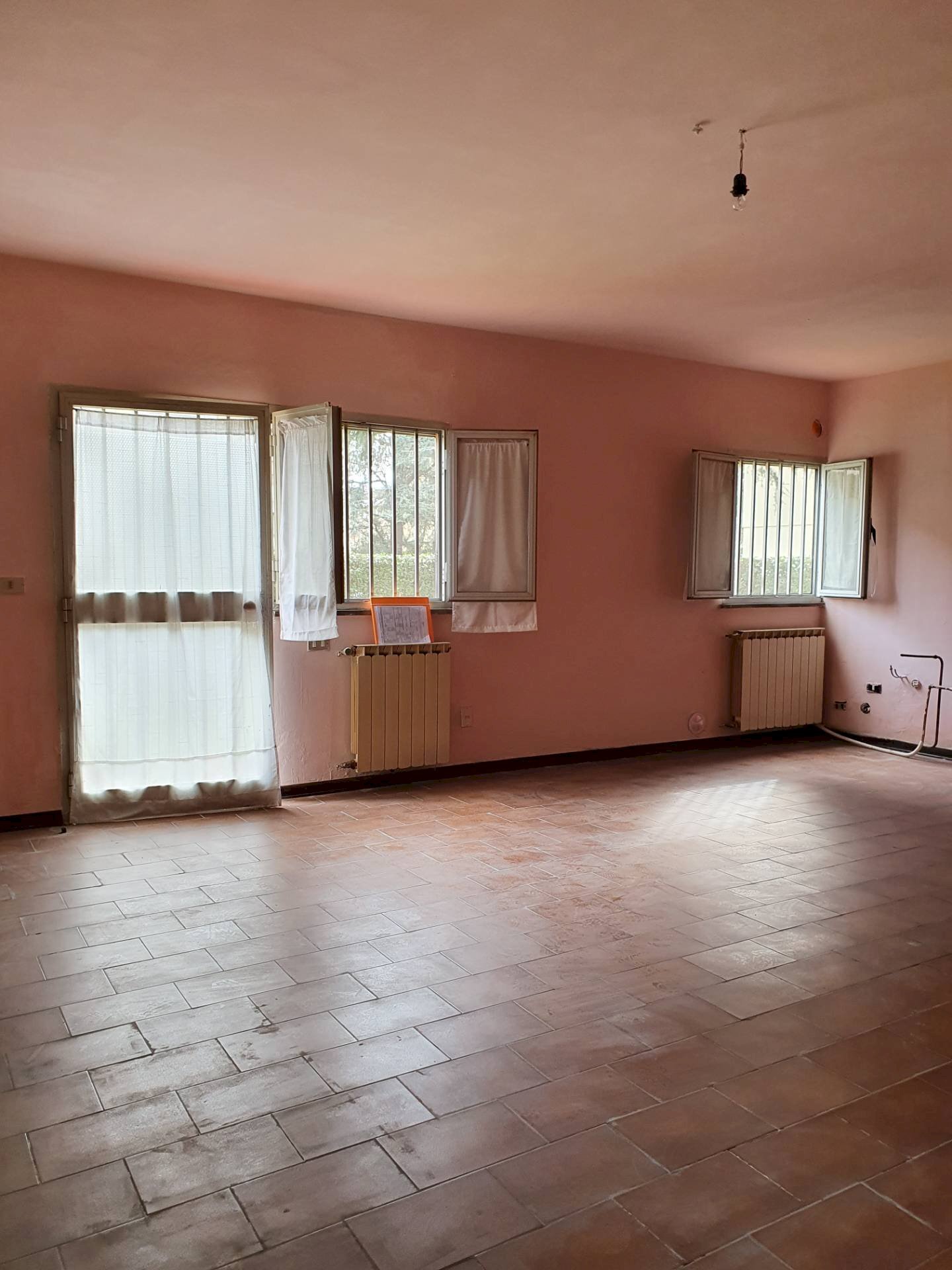 Office Via di Boboli, Lucca (neighborhood Sant'Anna) - photo 1