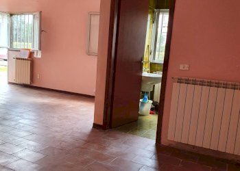 Ufficio Via di Boboli, Lucca (zona Sant'Anna) - foto 3