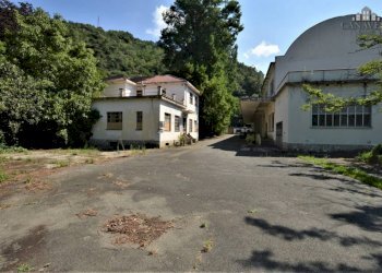 facciata - Capannone via marconi, 77, Borgofranco d'Ivrea - foto 5