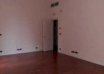 WhatsApp Image 2020-11-12 at 16.59.51 (1).jpeg - Ufficio Piacenza - foto 10