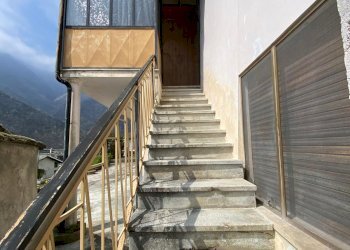 SCALA ACCESSO PRIMO PIANO - Casa indipendente Frazione Balma, Roure - foto 12