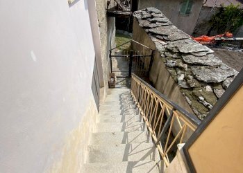 SCALA ACCESSO PRIMO PIANO - Casa indipendente Frazione Balma, Roure - foto 13