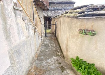 CORTILE INTERNO - Casa indipendente Frazione Balma, Roure - foto 20