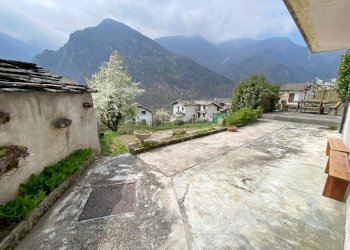 CORTILE INTERNO  - Casa indipendente Frazione Balma, Roure - foto 19