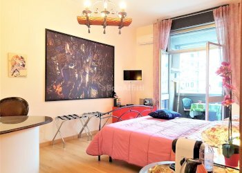 CAMERA MATRIMONIALE +  ANGOLO STUDIO - Bilocale Via Amerigo Vespucci, Napoli - foto 1