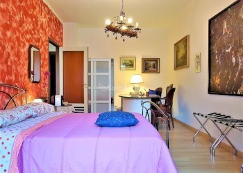 CAMERA MATRIMONIALE +  ANGOLO STUDIO - Bilocale Via Amerigo Vespucci, Napoli - foto 10