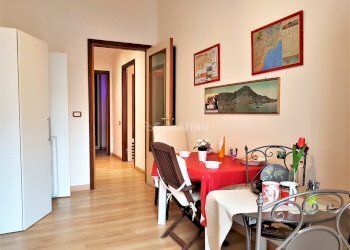 SOGGIORNO CON CUCINOTTO - Bilocale Via Amerigo Vespucci, Napoli - foto 15