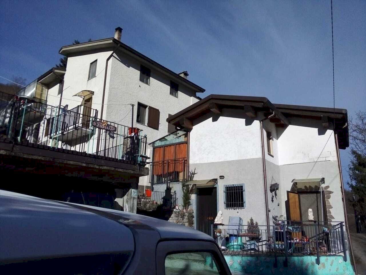 2ea43d74-5e68-489f-8be8-1247d5889b14 - Semi-detached house Frazione Groppo 34, Albareto - photo 2