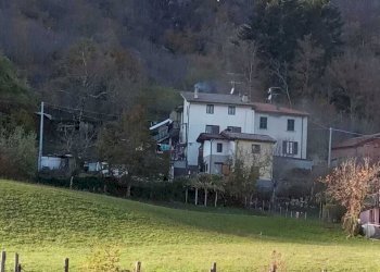 1f90db99-b01a-48fb-ad5e-0cc1873e2f71 - Semi-detached house Frazione Groppo 34, Albareto - photo 3