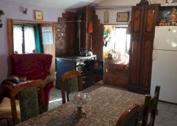 2294a8b9-1952-4ac1-bee0-7c4e9f504f54 - Semi-detached house Frazione Groppo 34, Albareto - photo 17