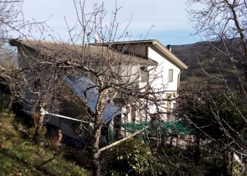 a8f8657f-ef36-458a-b990-dd3c4678a404 - Semi-detached house Frazione Groppo 34, Albareto - photo 18